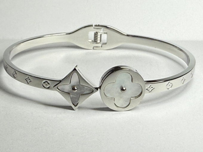 thin bracelets in gold and silver