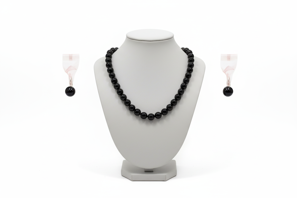 Black Beauty Necklace